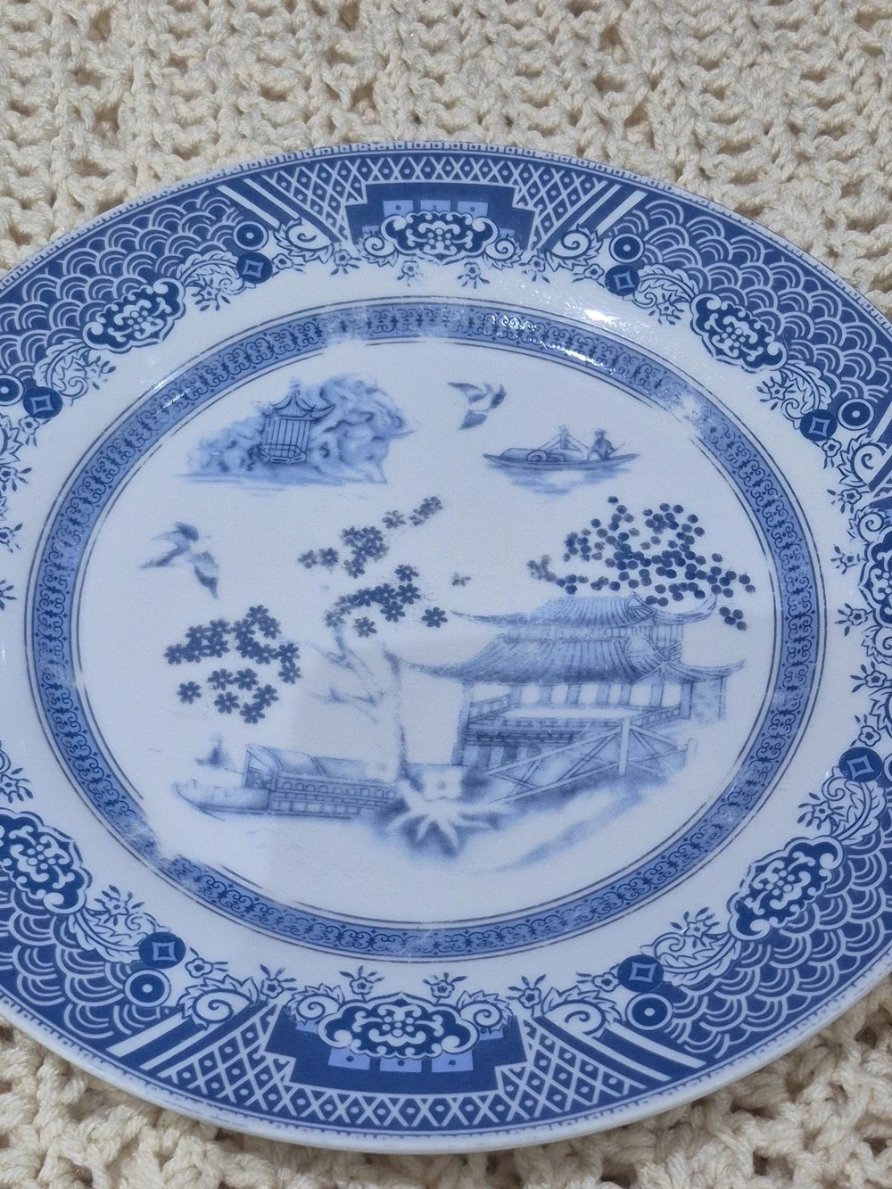 VTG. CHINESE GARDEN EMERALD  Blue and White Porcelain Decorative Plate -